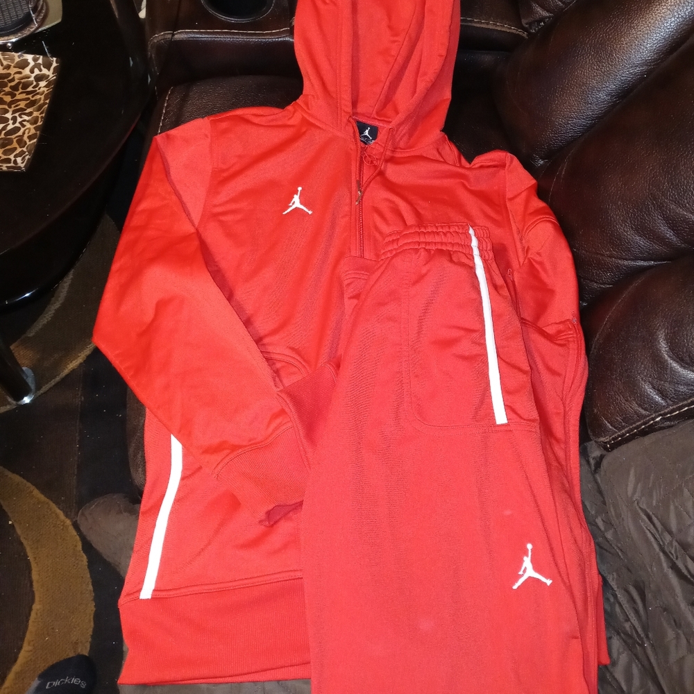 Air Jordan All Red Tracksuit. Perfect Condition